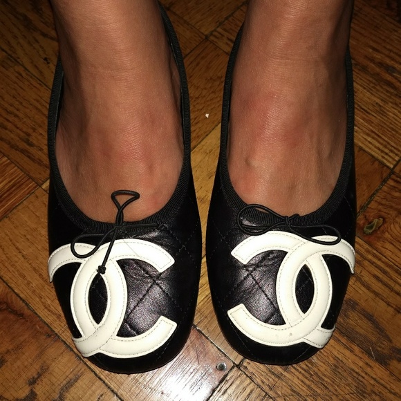 CHANEL Shoes - Chanel cambon ballerinas 🌸ON SALE🌸